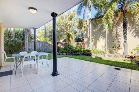 Somerset One - Accommodation NSW 5