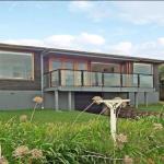 Prime Position Across From Seven Mile Beach - Accommodation NSW 0