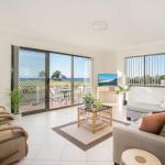 Villa Bianca 10 Opposite The Tanks - Accommodation NSW 0