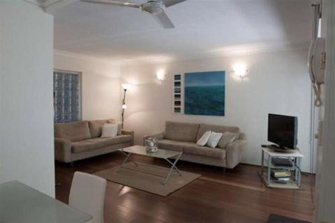 Absolute Beachfront Mooloolaba - Accommodation NSW 5
