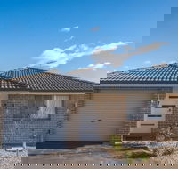 Peaceful 2kingbed Rootyhill Townhouse Near Station - Accommodation NSW
