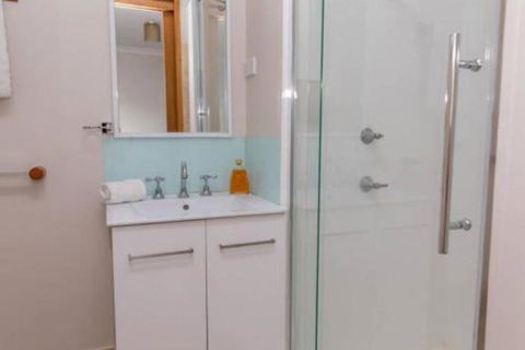 Kookas Nest Waterfront Home Tranquil Setting - Accommodation NSW 2
