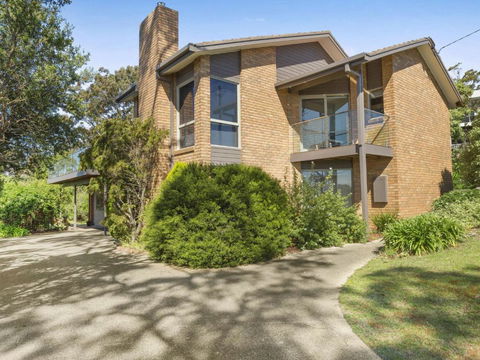 VIEWS At MCCRAE..... - Accommodation NSW 3