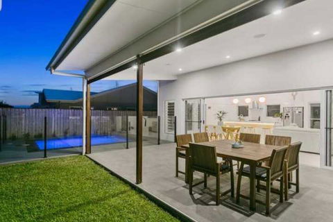 THE BEACH OASIS At 360 - Accommodation NSW 5