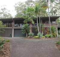 LIZ LAKE - Accommodation NSW