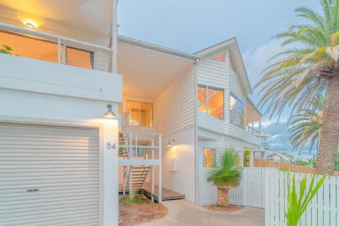 Lighthouse Landing - Accommodation NSW 4