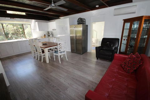 Boambee Hideaway - Accommodation NSW 5