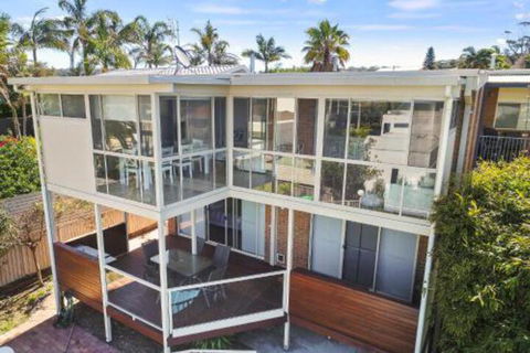 Serenity By The Sea - Accommodation NSW 5