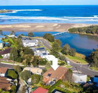 Seven Smiles riverside location  ocean views - Accommodation NSW