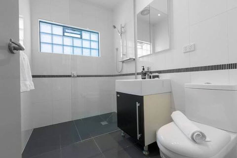 Spacious 3bedrooms Big House@mitcham - Accommodation NSW 7
