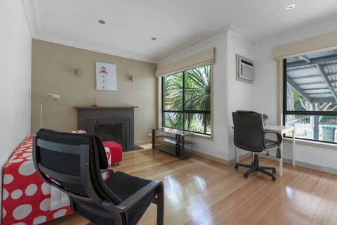 Spacious 3bedrooms Big House@mitcham - Accommodation NSW 6
