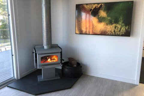 BINALONG BRAE At Bay Of Fires Two Bedroom Both With Ensuites - Accommodation NSW 4