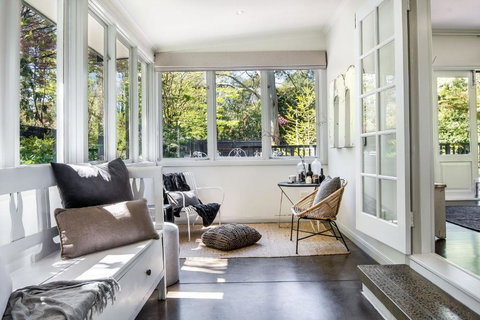 Magnolias On Mernda - Accommodation NSW 1