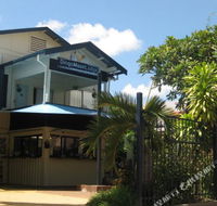 Dingo Moon Lodge Hostel - Accommodation NSW