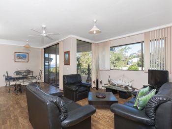 Bangalee Unit 5 / 41 Soldiers Point Road - Accommodation NSW 0