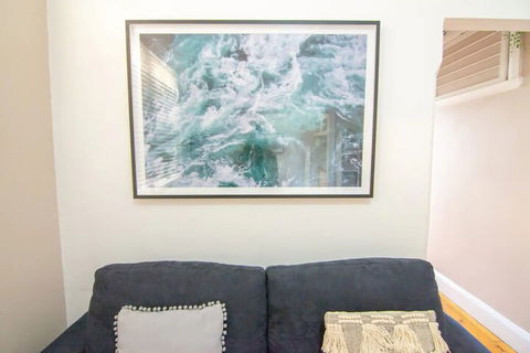 Cosy Apartment Walking Distance To Manly Beach - Accommodation NSW 4