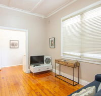 Cosy Apartment Walking Distance to Manly Beach - Accommodation NSW