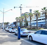 Bright  Breezy Bondi Beach Pad - Accommodation NSW