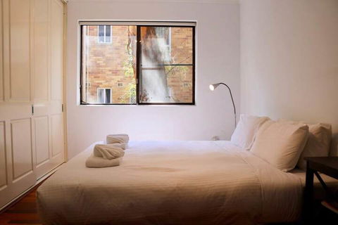 Spacious 3 Bedroom Apartment 20 Min To The CBD - Accommodation NSW 1
