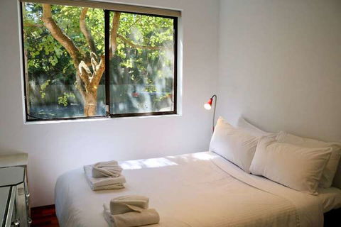 Spacious 3 Bedroom Apartment 20 Min To The CBD - Accommodation NSW 5