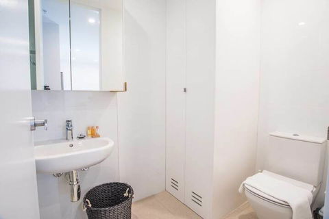 Perfect Brand New Apartment In Chatswood - Accommodation NSW 4