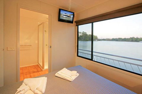 All Seasons Houseboats - Accommodation NSW 1