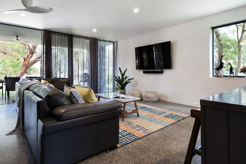 Two Ducks - Accommodation NSW 7