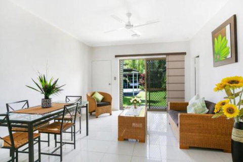 Cairns Reef Retreat - Accommodation NSW 7