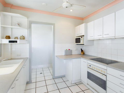 Oxley 8 At Tuncurry - Accommodation NSW 3
