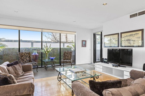 BOUTIQUE STAYS Catani Gardens - Accommodation NSW 7