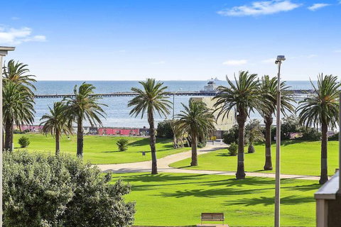 BOUTIQUE STAYS Catani Gardens - Accommodation NSW 1