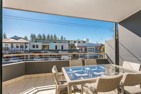 2 / 8 Lawson Street Byron Bay Absolute Solace - Accommodation NSW 1
