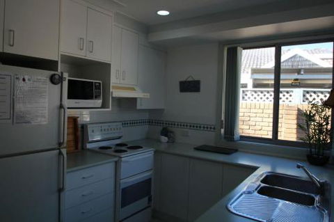 KENTIA - Accommodation NSW 4