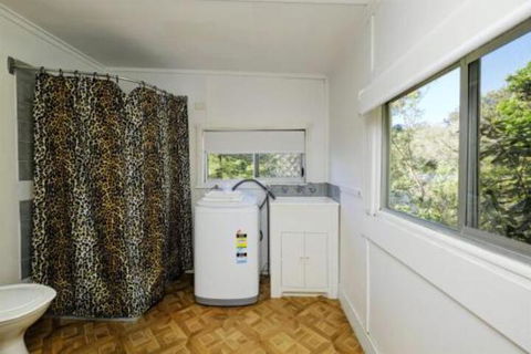 TRADEWINDS - Accommodation NSW 3