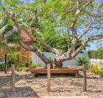 A SWEET ESCAPE Byron Surf Cottage walk to Byron - Accommodation NSW