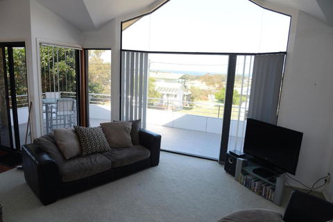 The Boat House - Accommodation NSW 3