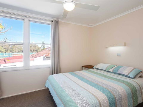 2 Hibiscus Court 9 Government Road Fantastic Air Conditioned 3 Bedroom Unit - Accommodation NSW 4