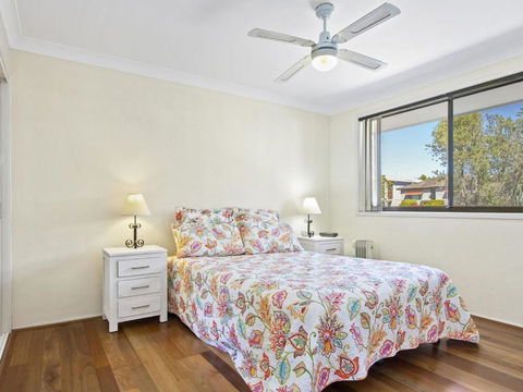 DAVIES STREET MOLLYMOOK 4 / 14 - Accommodation NSW 6