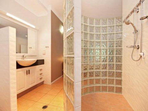 CRISTAL At CLIFTON BEACH - Accommodation NSW 6