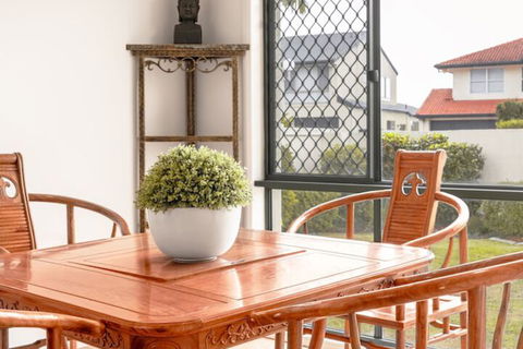 Mermaid Beach House - Accommodation NSW 7