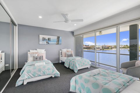 Havana Blue - Large 4 Bedroom Home - Accommodation NSW 4