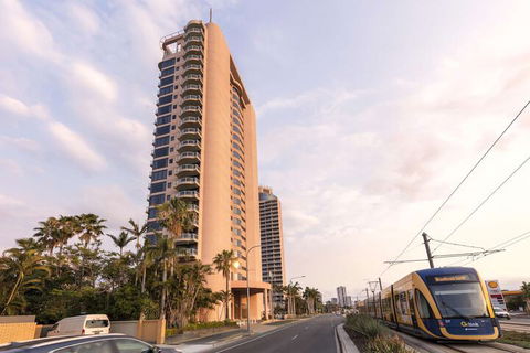 Oaks Gold Coast Hotel - Accommodation NSW 3