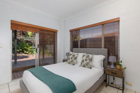 The Richmond Beach Villa - Accommodation NSW 4