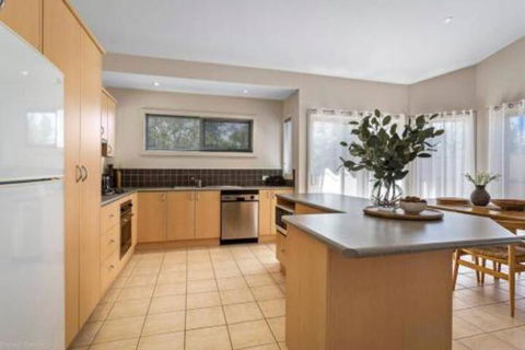 DRIFTWOOD VILLA Free Wifi Walk To Beach - Accommodation NSW 5