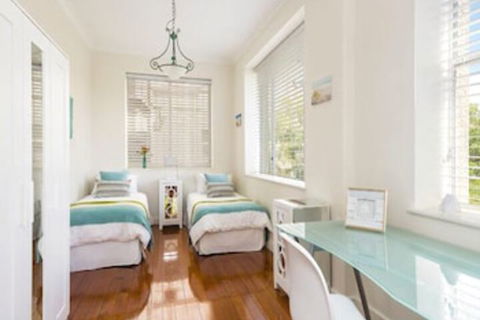 Elegant Cremorne Point Apartment MILS5 - Accommodation NSW 1