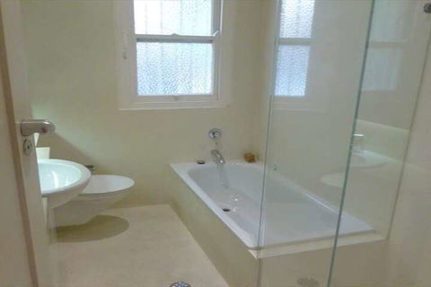 Waterfront Kirribilli Apartment NS181 - Accommodation NSW 2