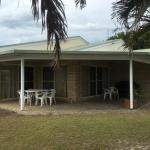 Private Canal Duplex With Pontoon Oleander Drive Bongaree - Accommodation NSW 0