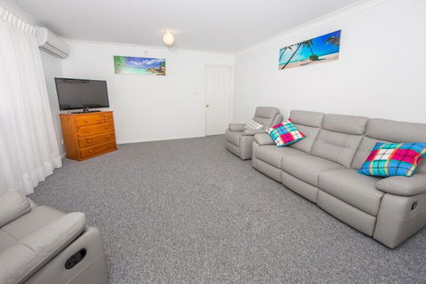 Ajax Avenue 2 / 35 Nelson Bay - Accommodation NSW 6