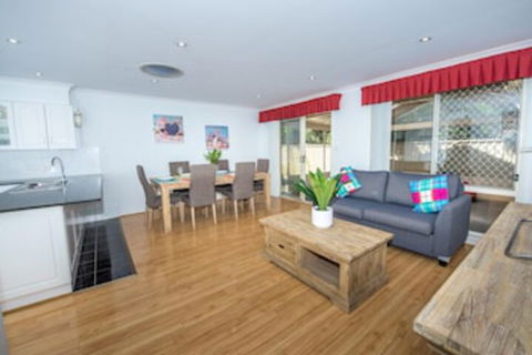 Ajax Avenue 2 / 35 Nelson Bay - Accommodation NSW 0
