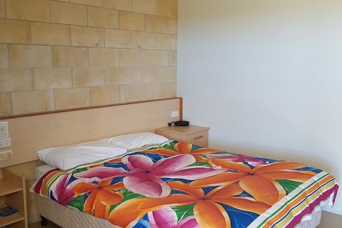 A Country View Motel - Ilbilbie - Accommodation NSW 2